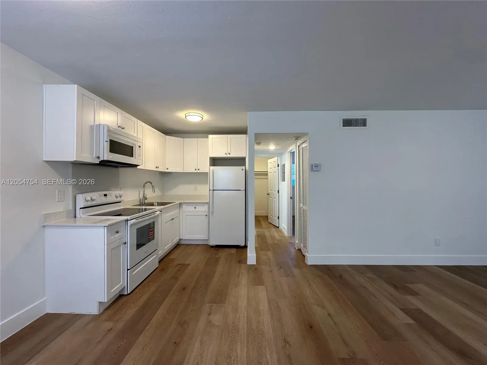 2910 Pierce St # 103, Hollywood FL 33020