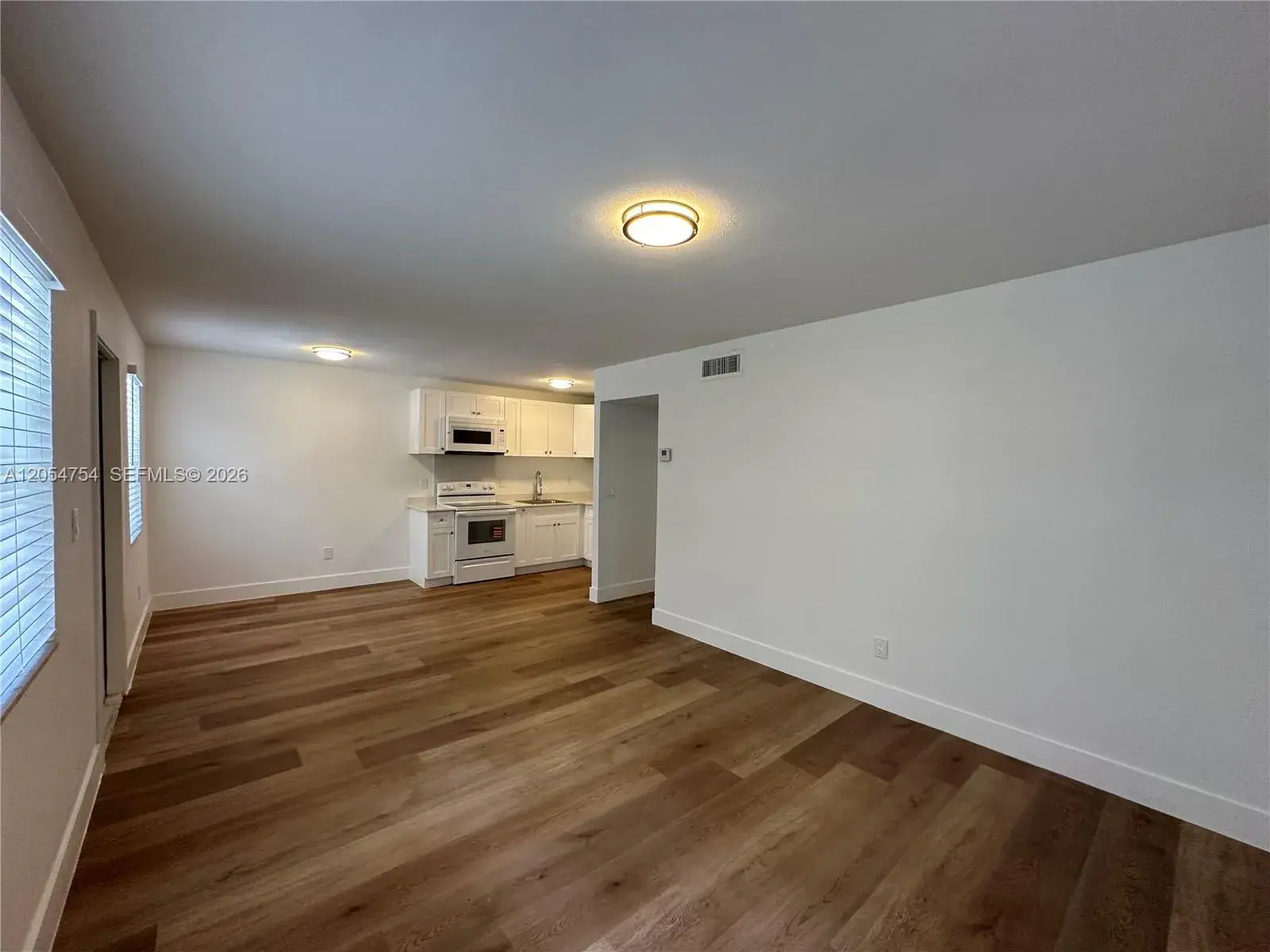 2910 Pierce St # 103, Hollywood FL 33020