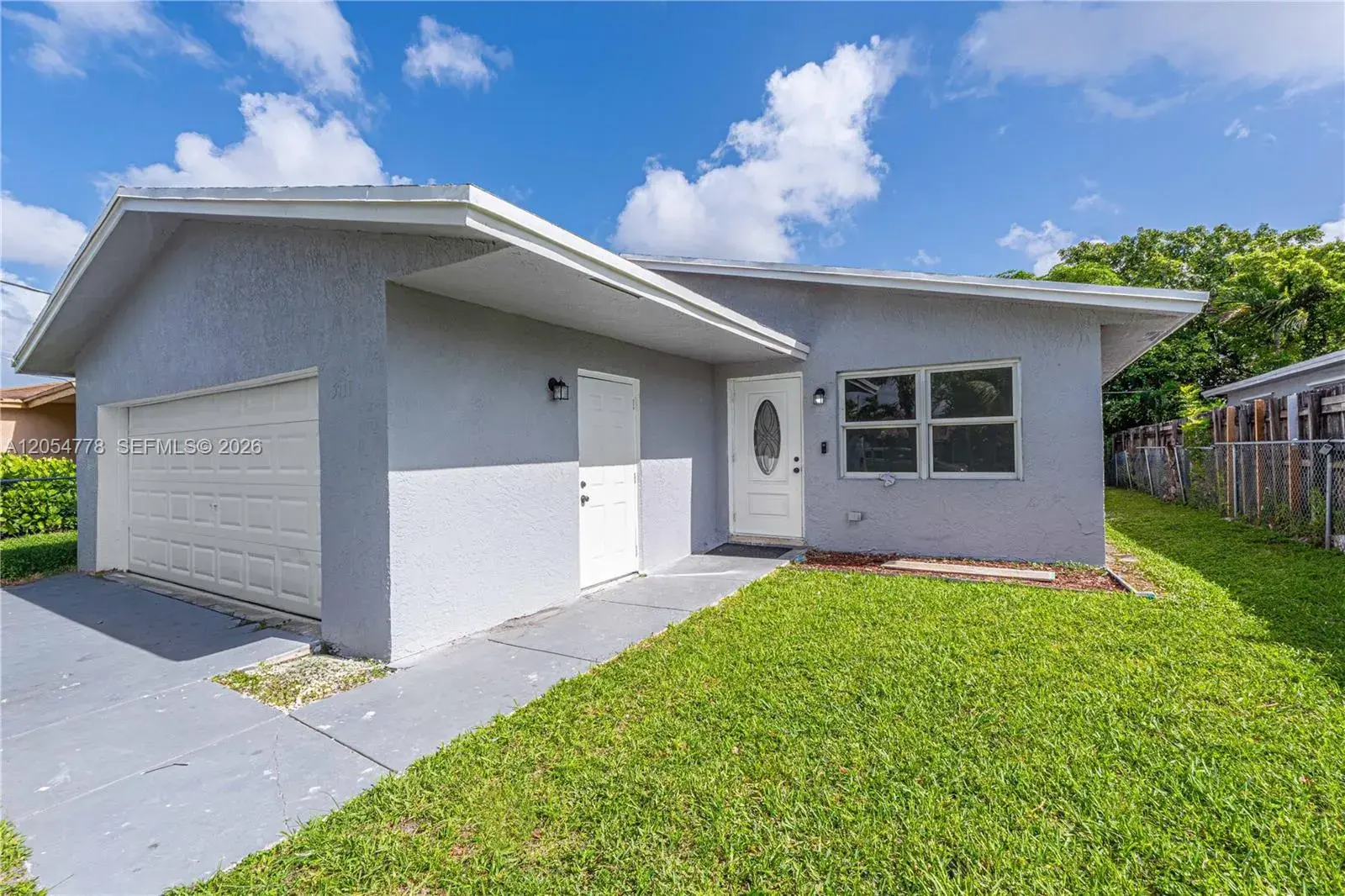 5719 Mayo St, Hollywood FL 33023
