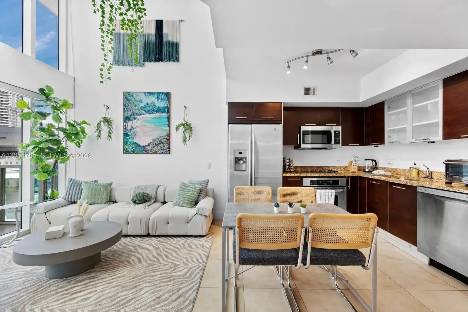 41 SE 5th St # 510, Miami FL 33131 photo 4