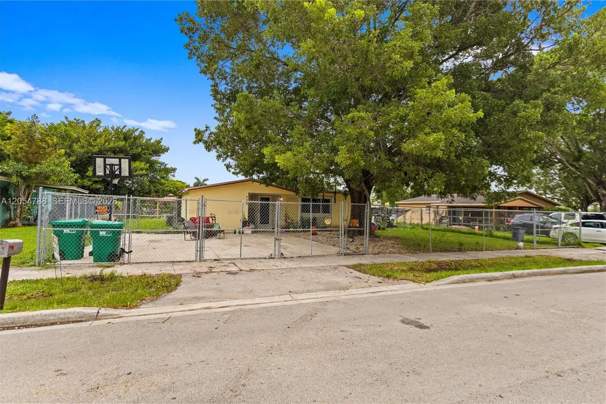 736 NW 8th, Florida City FL 33034