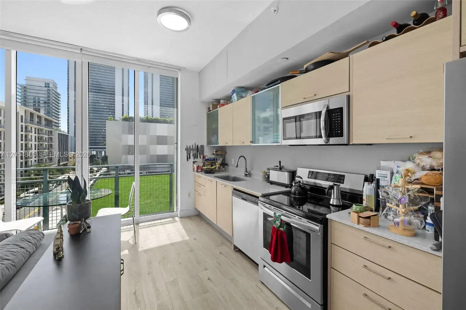 350 NE 24th St # 401, Miami FL 33137 photo 3