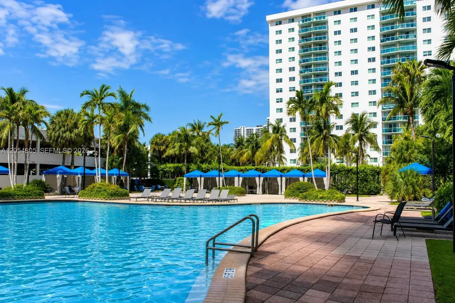 19370 Collins Ave # 915, Sunny Isles Beach FL 33160