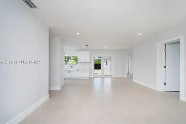 10040 SW 215th St, Cutler Bay FL 33189 photo 5