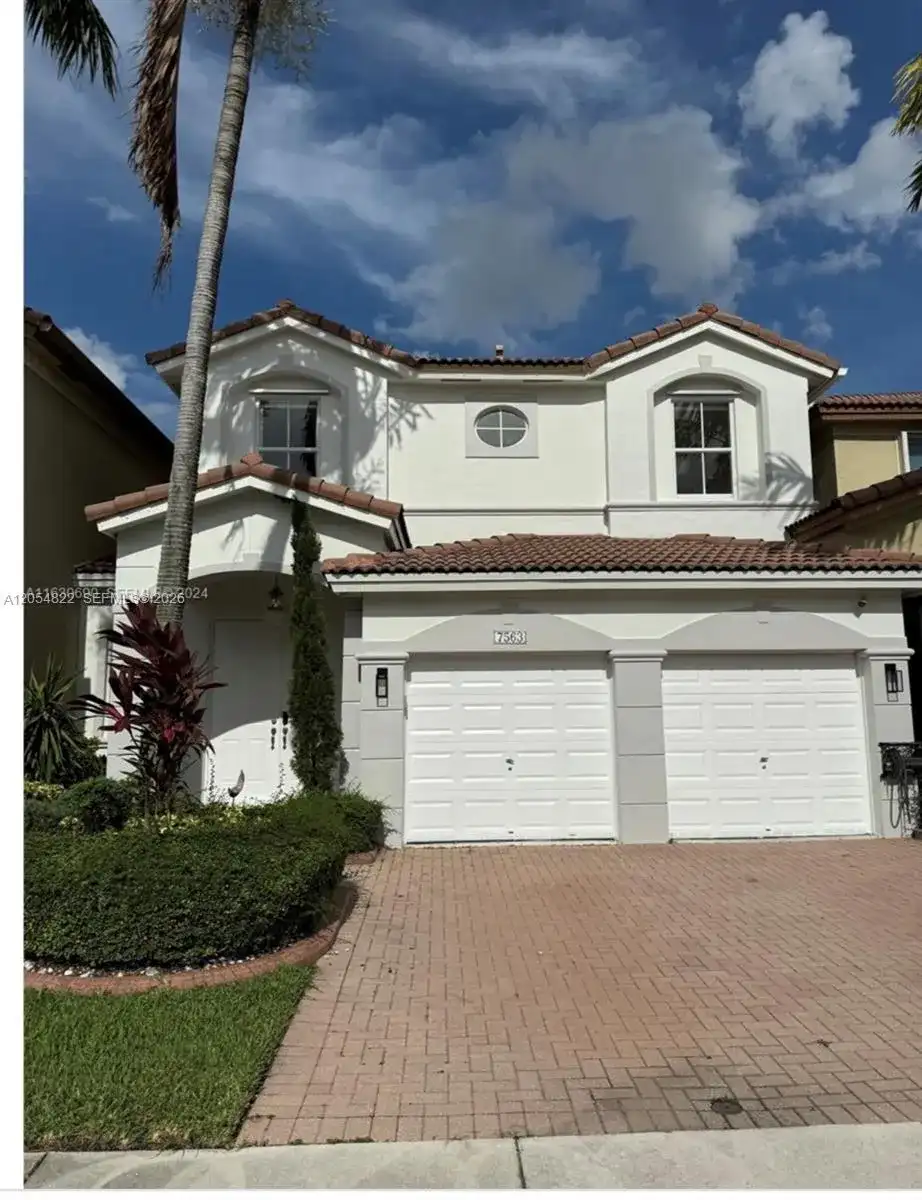 7563 NW 112th Pl, Doral FL 33178