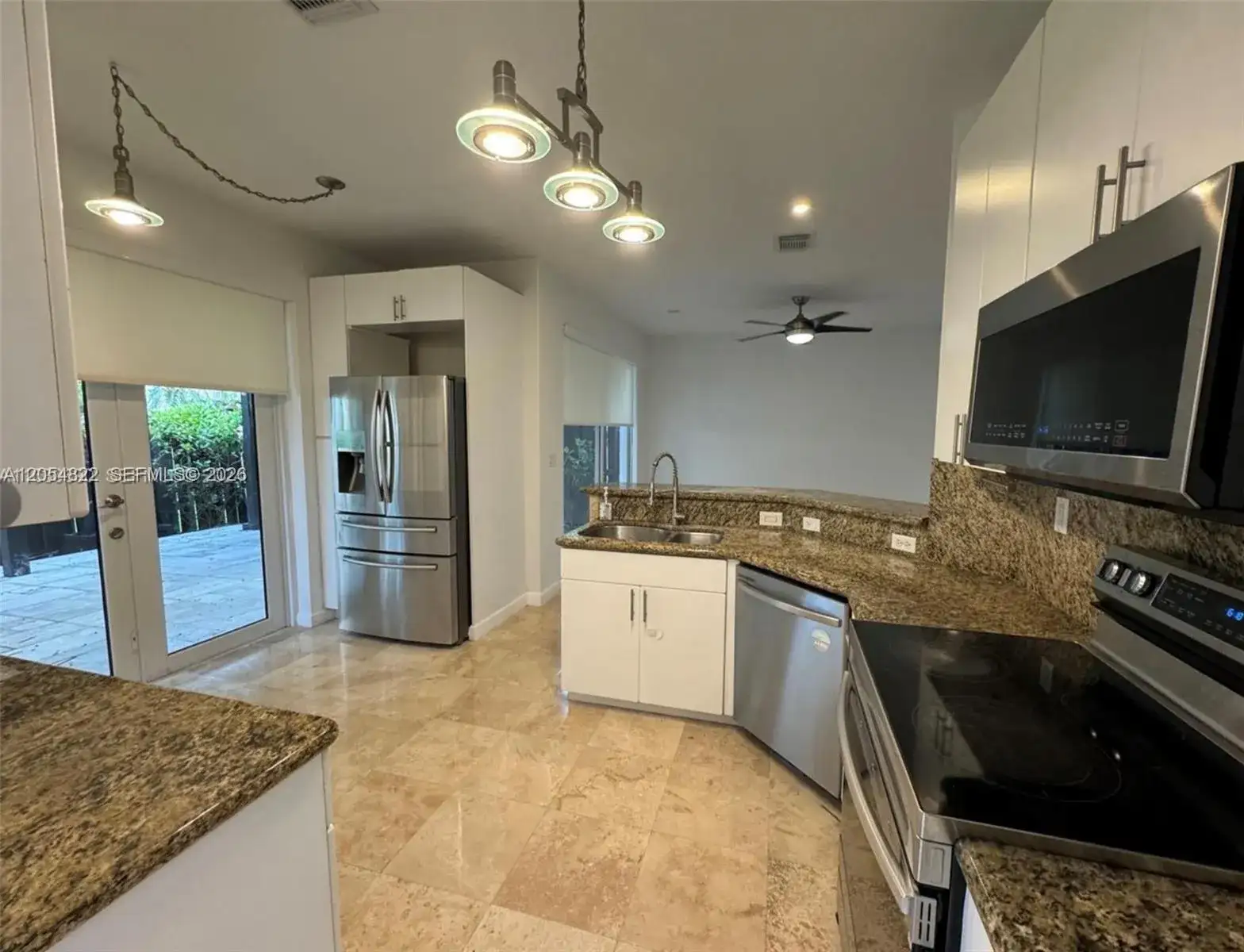 7563 NW 112th Pl, Doral FL 33178 photo 5
