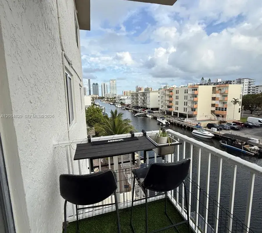 3536 NE 168th St # 403, North Miami Beach FL 33160