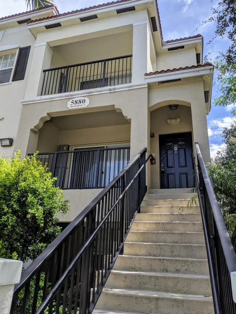 5880 W Sample Rd # 308, Coral Springs FL 33067