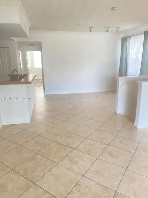 5880 W Sample Rd # 308, Coral Springs FL 33067
