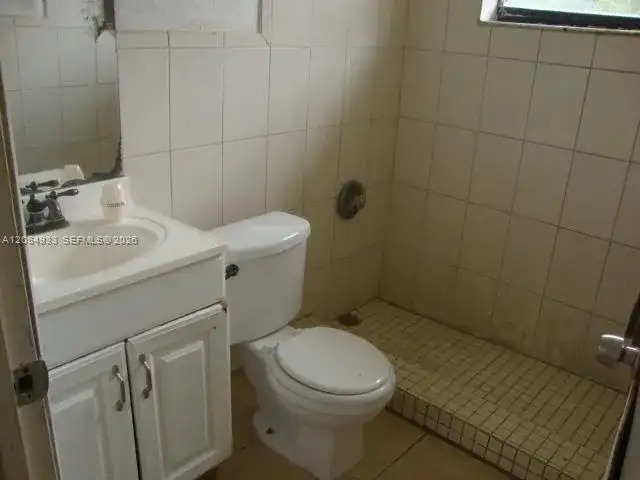 327 NW 3rd St, Florida City FL 33034 photo 5