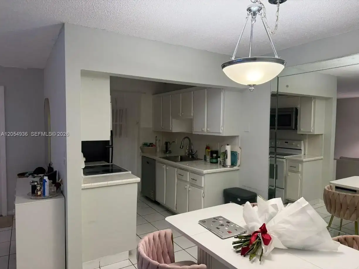 2420 Diana Dr # 302, Hallandale Beach FL 33009 photo 3