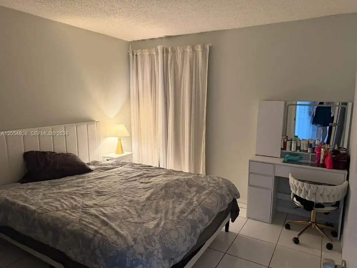 2420 Diana Dr # 302, Hallandale Beach FL 33009 photo 5