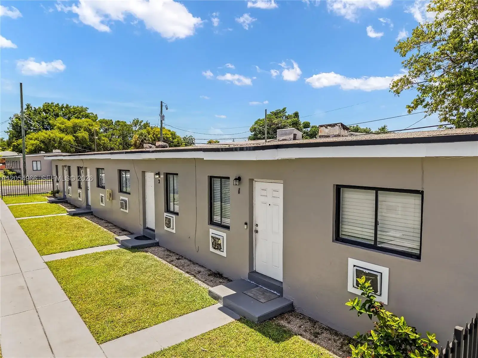 2090 NW 31st St, Miami FL 33142 photo 5