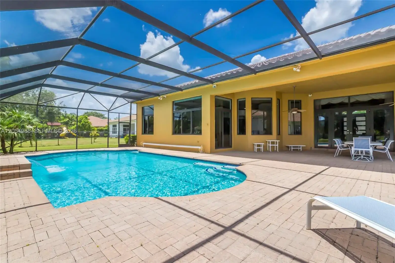 13860 SW 40th St, Davie FL 33330 photo 2