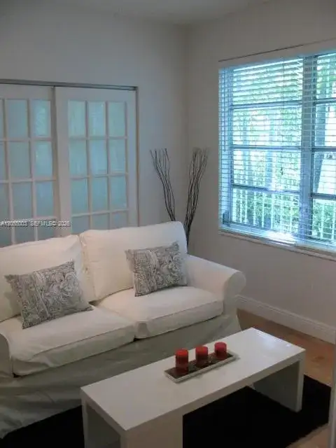 1525 Meridian Ave # 109, Miami Beach FL 33139 photo 3