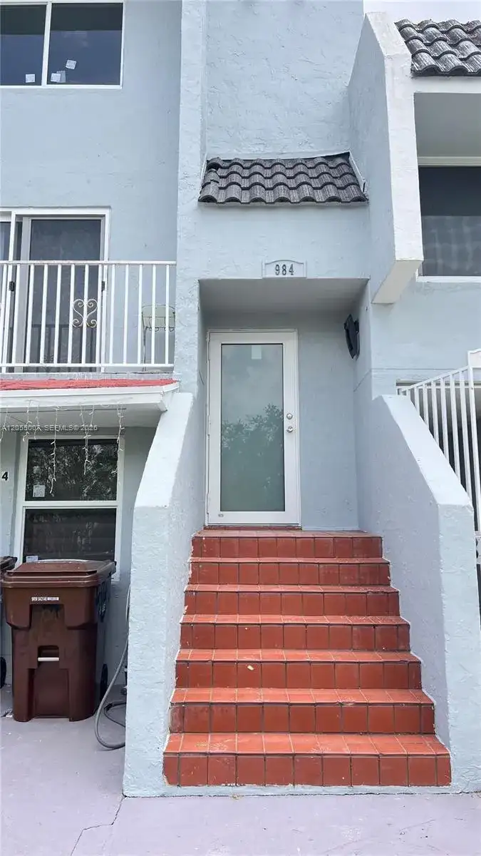 984 W 40th St # 2, Hialeah FL 33012 photo 3