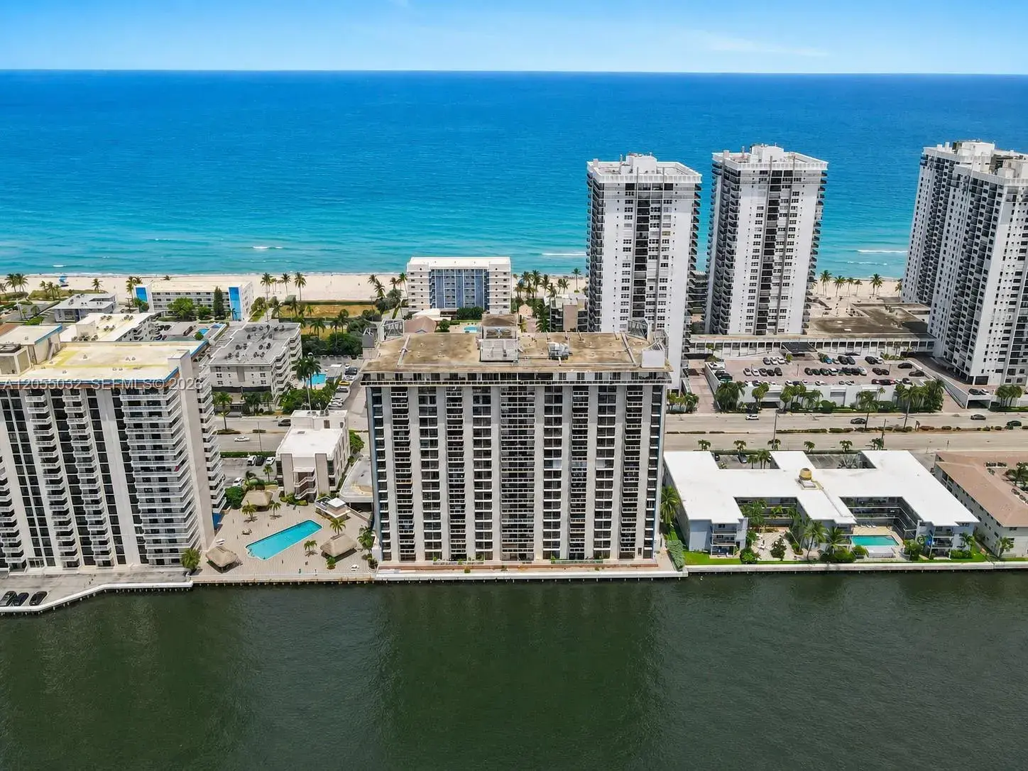 1600 S Ocean Dr # 18B, Hollywood FL 33019
