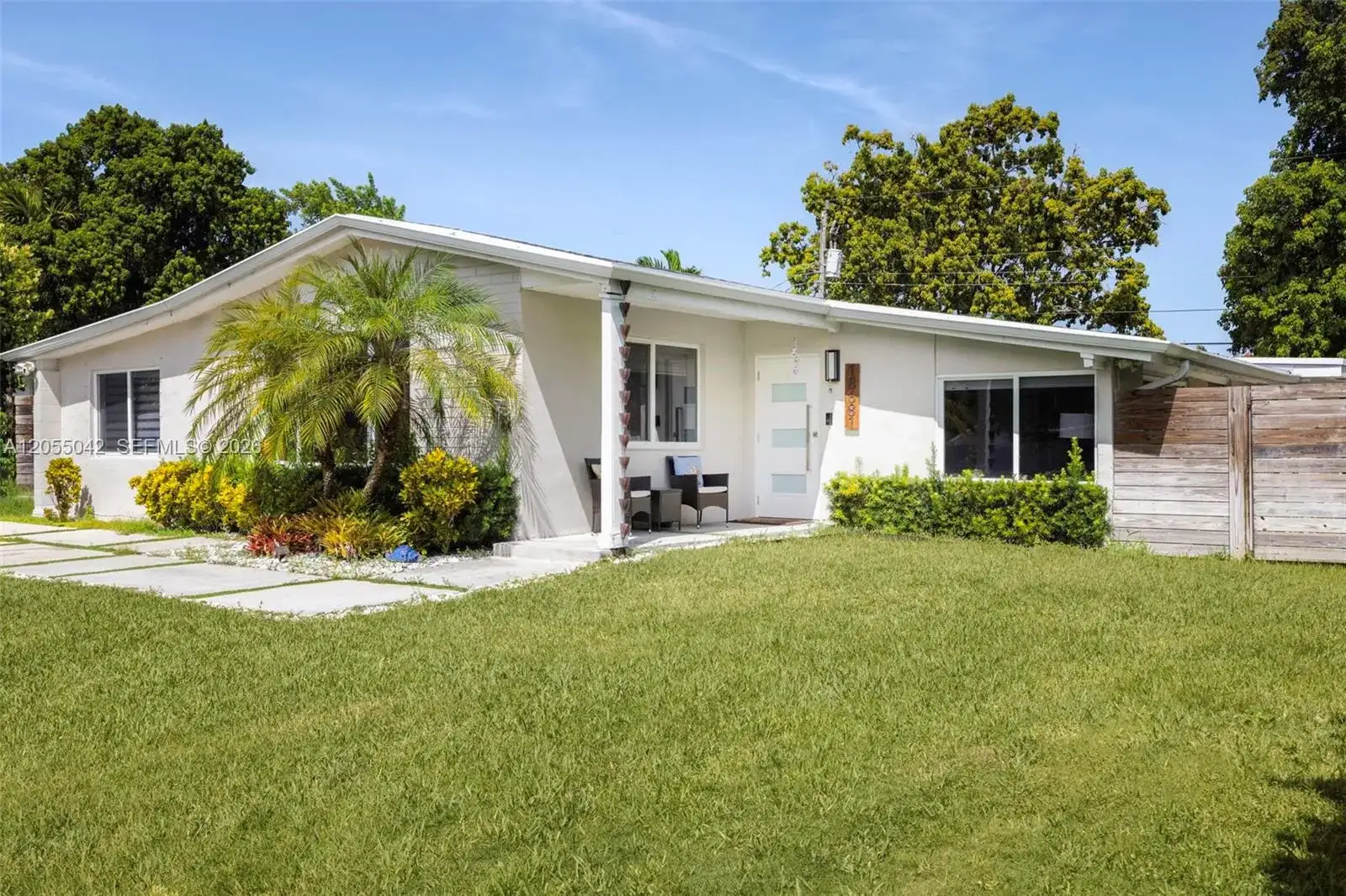 18681 Belview Dr, Cutler Bay FL 33157 photo 2