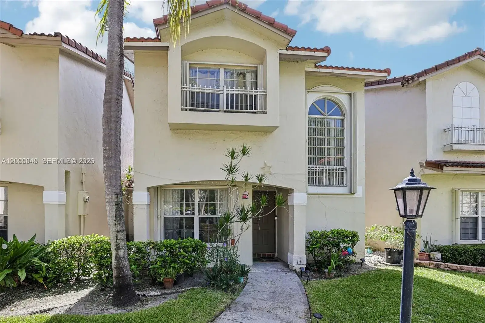 115 NW 108th Ave, Pembroke Pines FL 33026