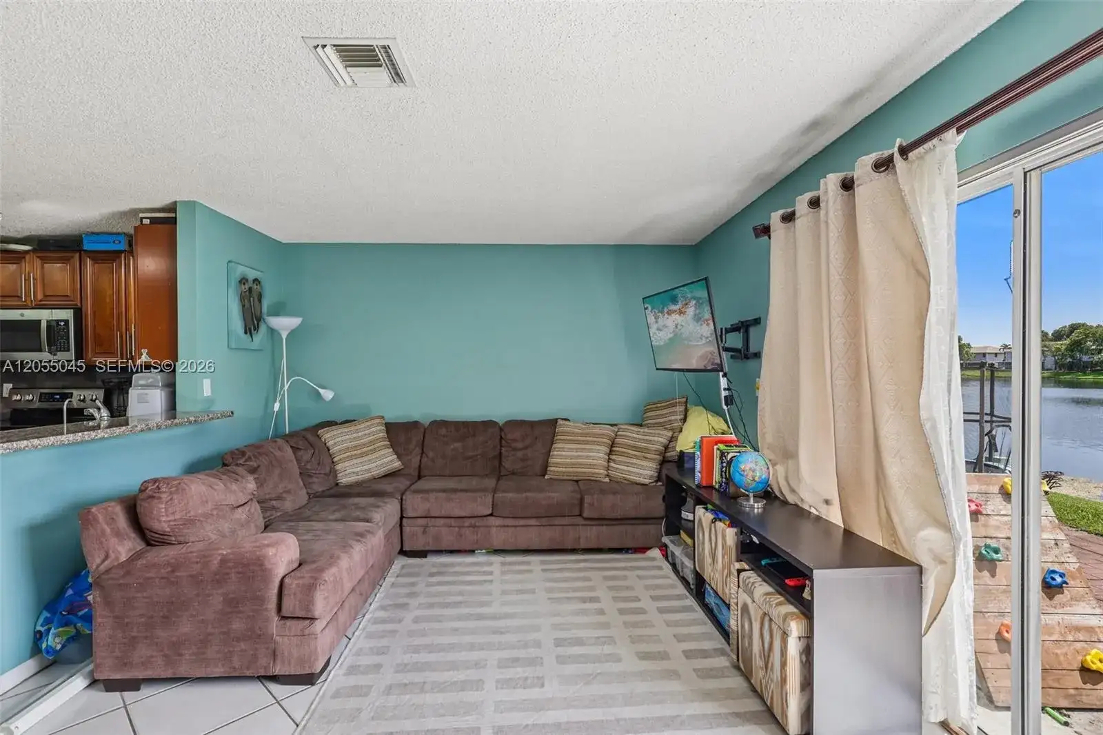 115 NW 108th Ave, Pembroke Pines FL 33026 photo 4