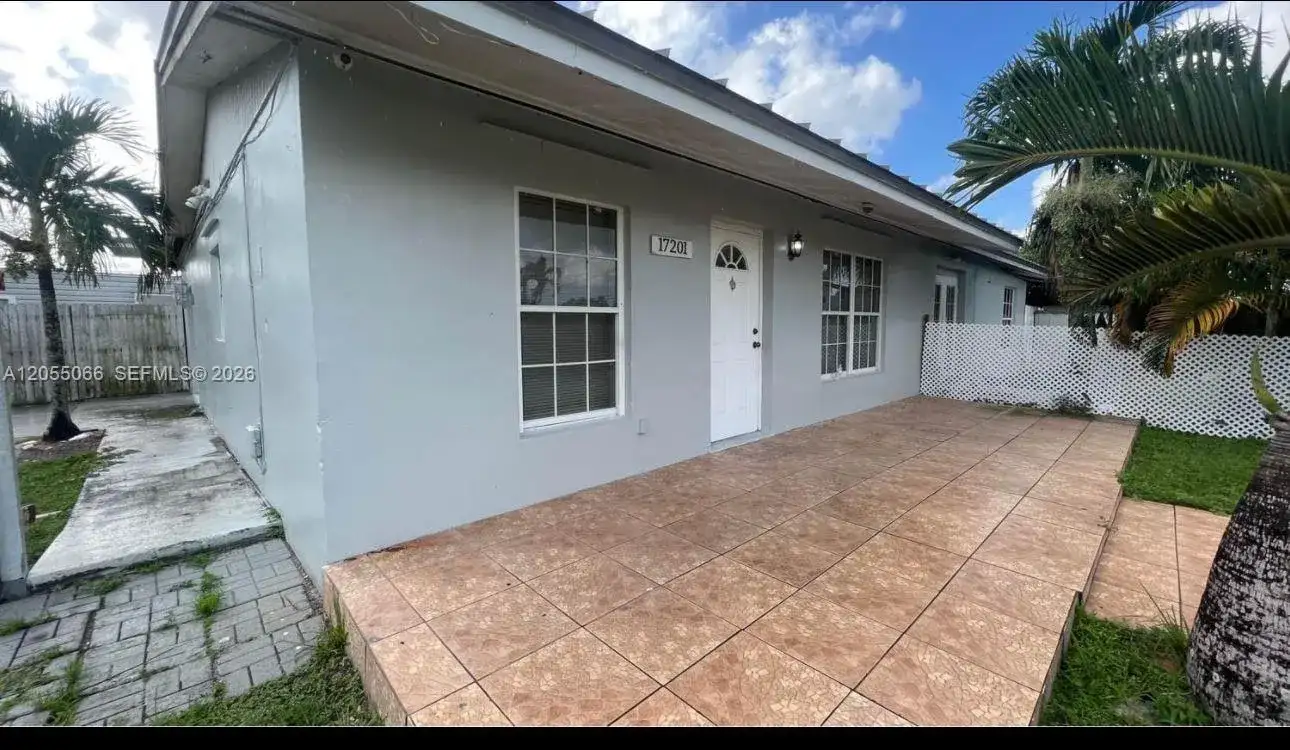17201 NW 53rd Ave # 1, Miami Gardens FL 33055 photo 2