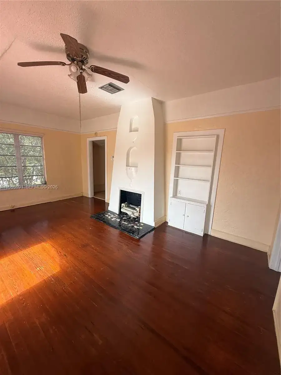 3747 Sheridan Ave, Miami Beach FL 33140 photo 3