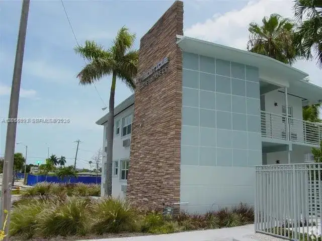 8000 NE Bayshore Ct # 110, Miami FL 33138 photo 2