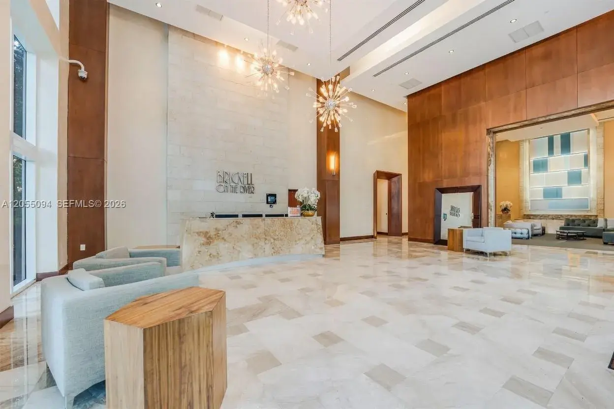 31 SE 5th St # 3712, Miami FL 33131