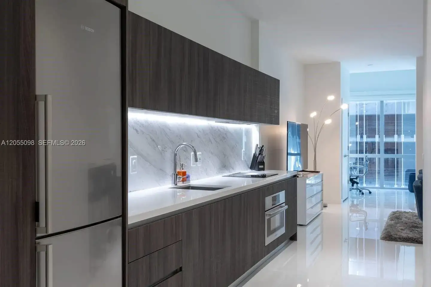 851 NE 1st Ave # 503, Miami FL 33132 photo 2