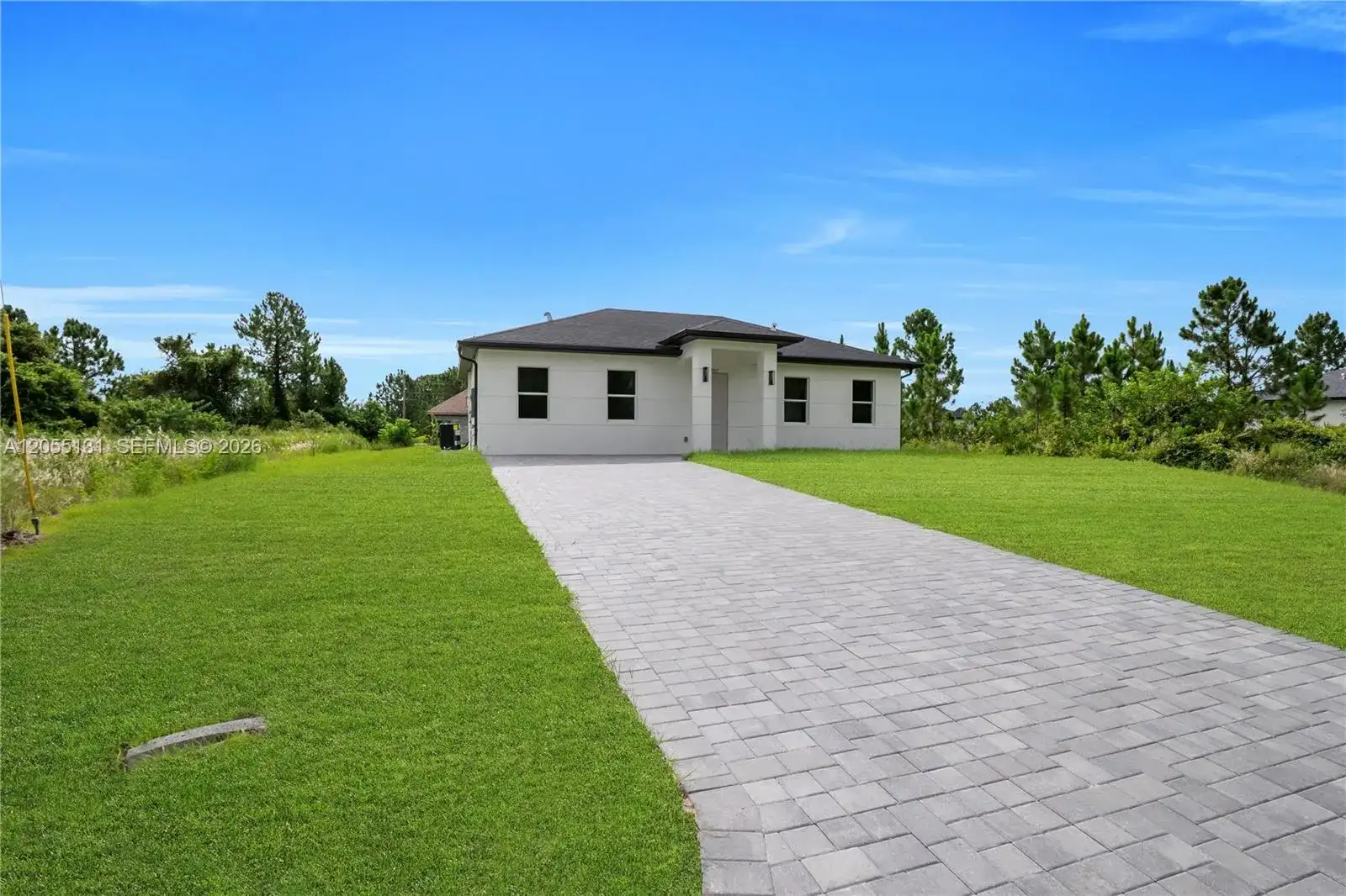 707 Randall Ave, Other City - In The State Of Florida FL 33974 photo 2