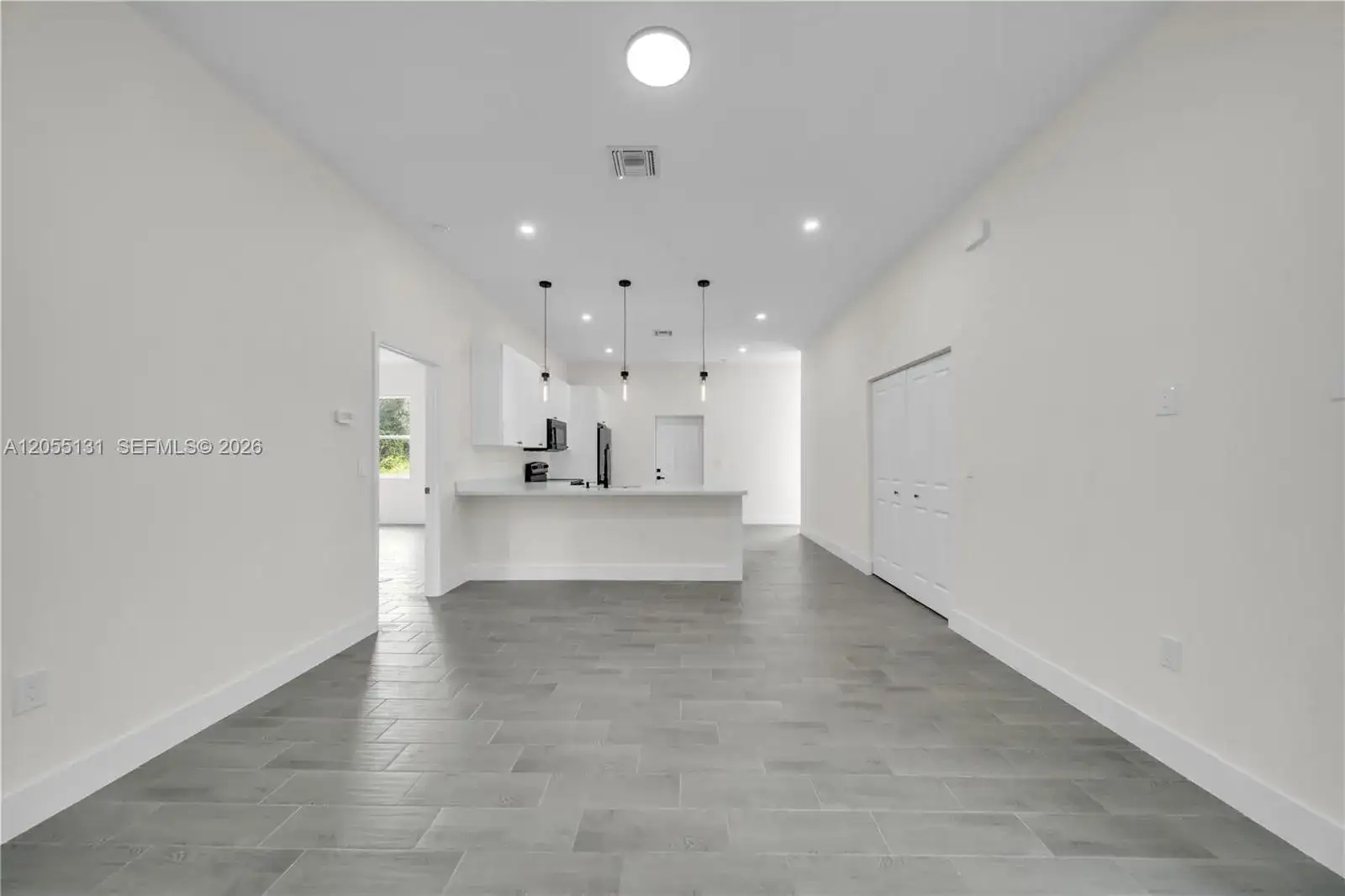 707 Randall Ave, Other City - In The State Of Florida FL 33974 photo 3