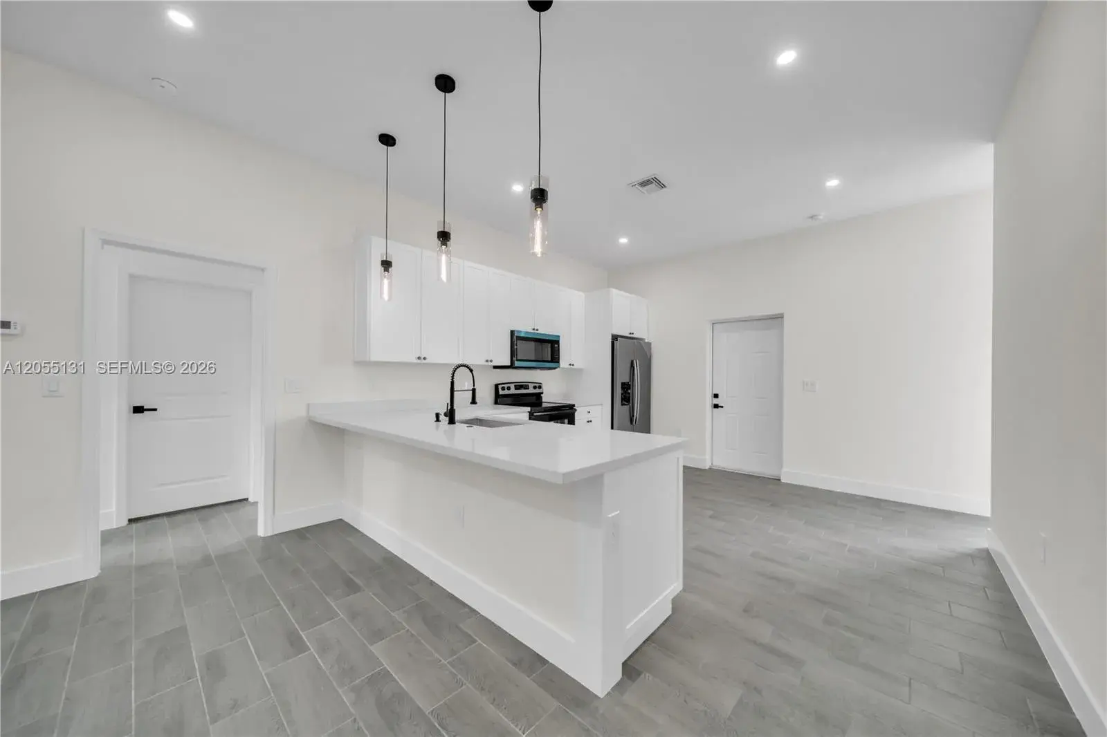 707 Randall Ave, Other City - In The State Of Florida FL 33974