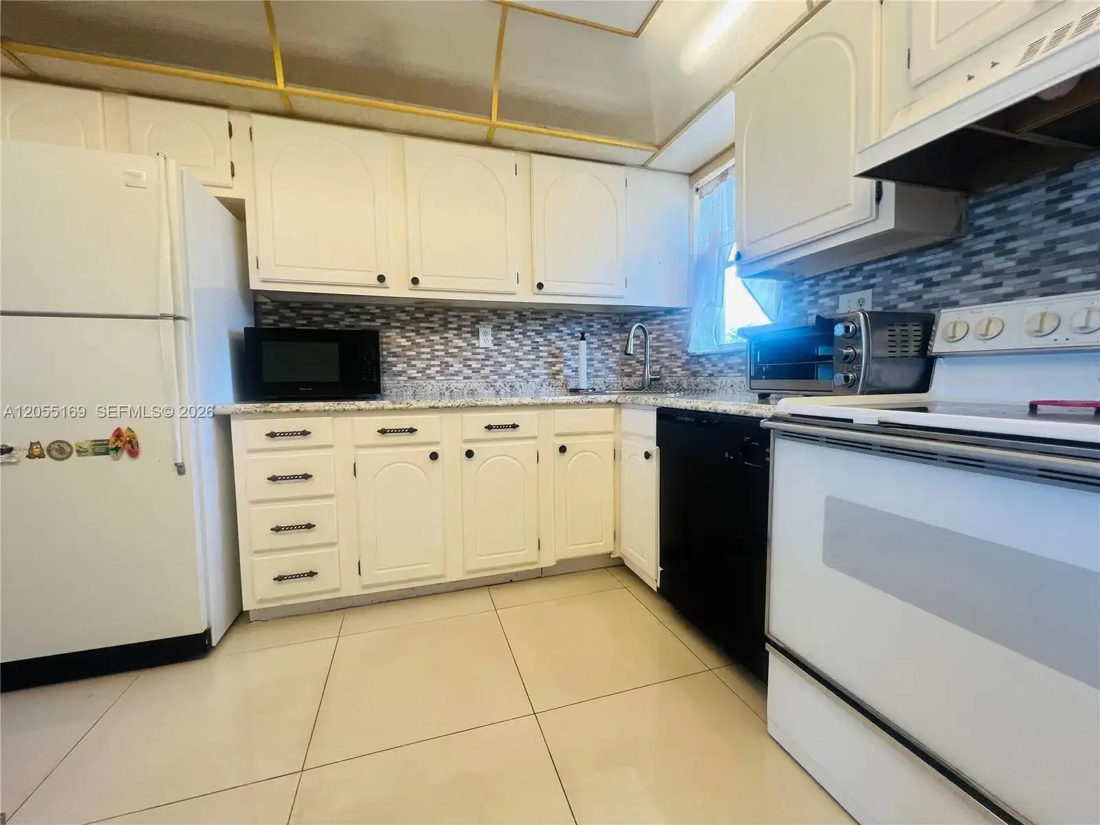 8900 Washington Blvd # 409, Pembroke Pines FL 33025 photo 4