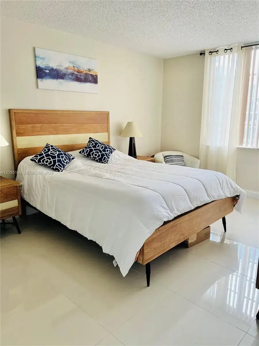 8900 Washington Blvd # 409, Pembroke Pines FL 33025 photo 5