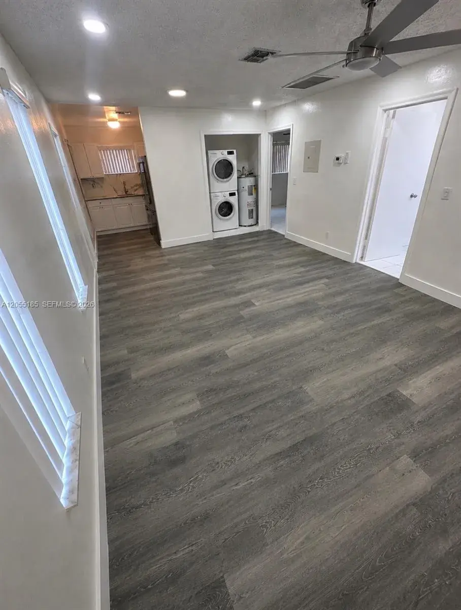 1670 Harding St, Hollywood FL 33020