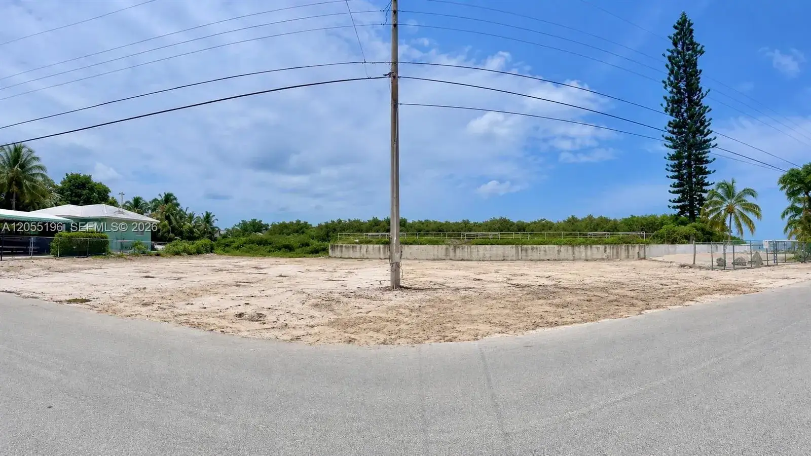 175 Plantation Shores Dr, Plantation Key FL 33070