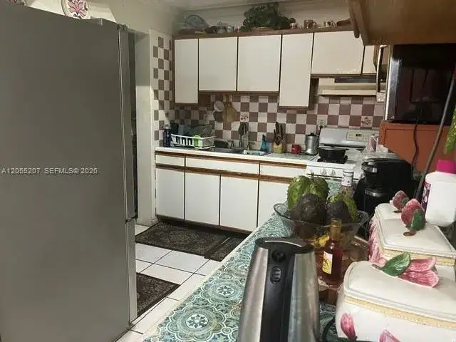 17861 SW 112th Pl, Miami FL 33157 photo 4