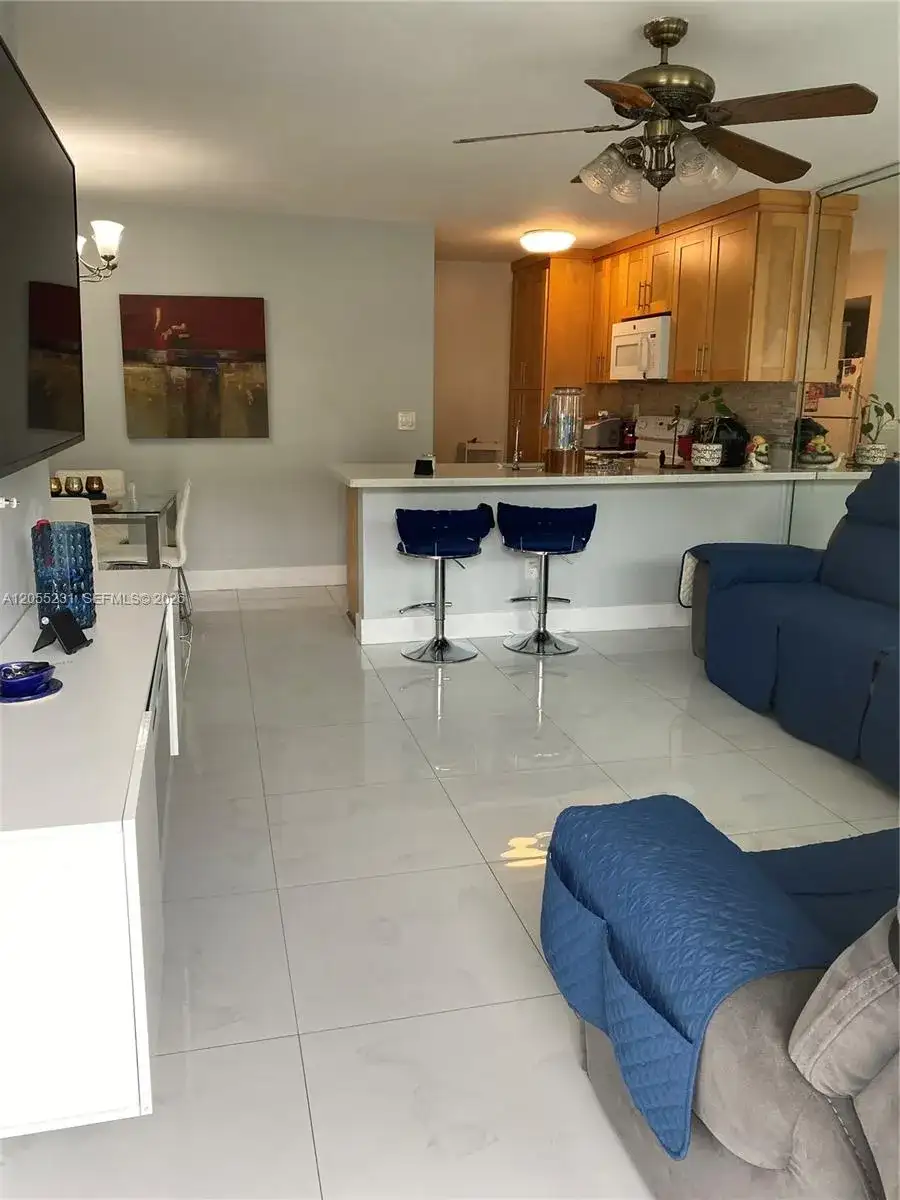 2570 W 67th Pl # 2, Hialeah FL 33016 photo 2