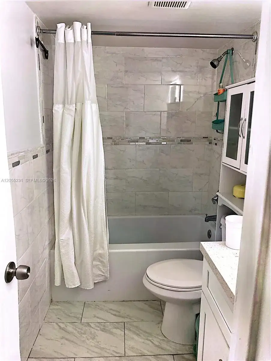 2570 W 67th Pl # 2, Hialeah FL 33016 photo 5