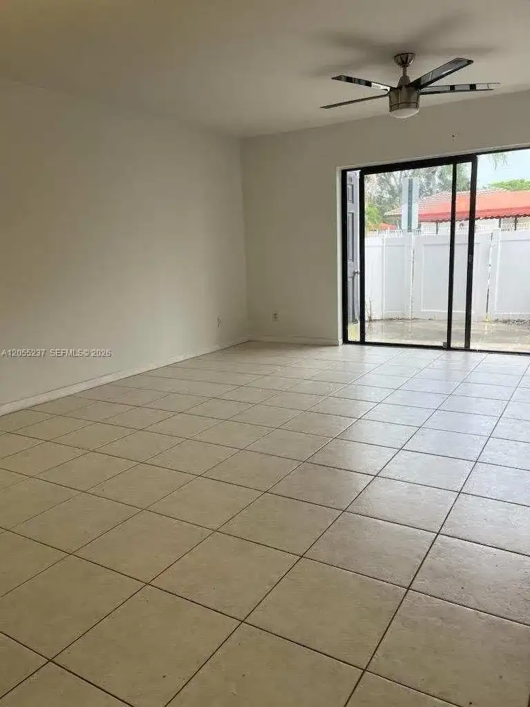 11622 NW 11th St, Pembroke Pines FL 33026
