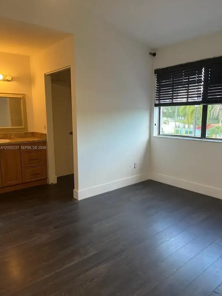 11622 NW 11th St, Pembroke Pines FL 33026 photo 3