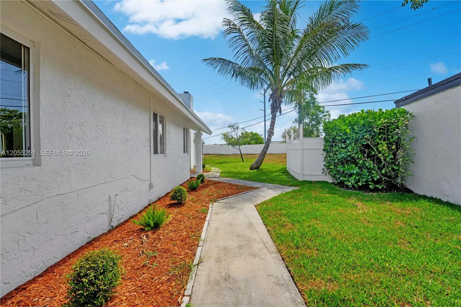 1215 NW 18th Ave, Delray Beach FL 33445