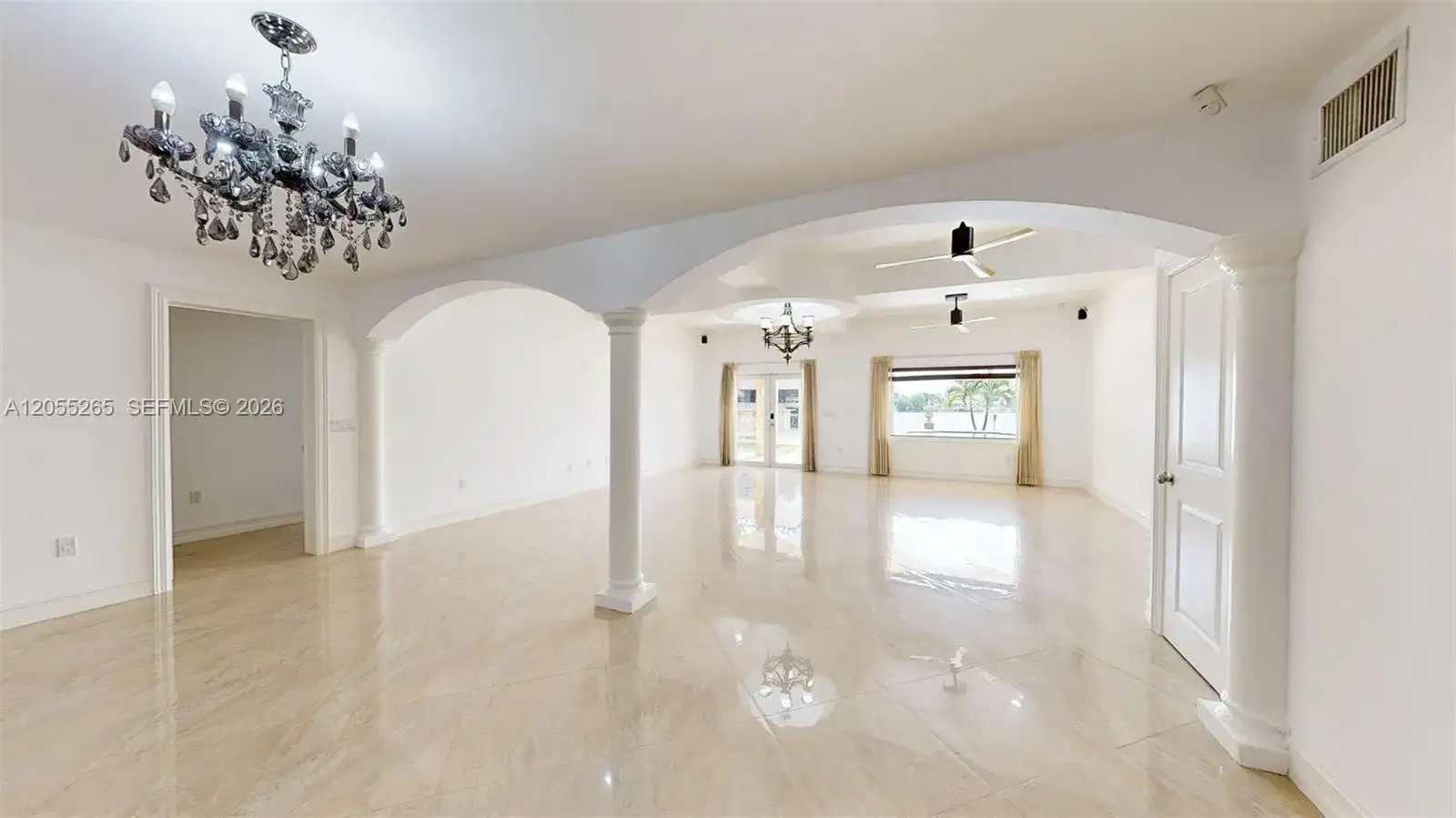 6265 W 10th Ave, Hialeah FL 33012 photo 2