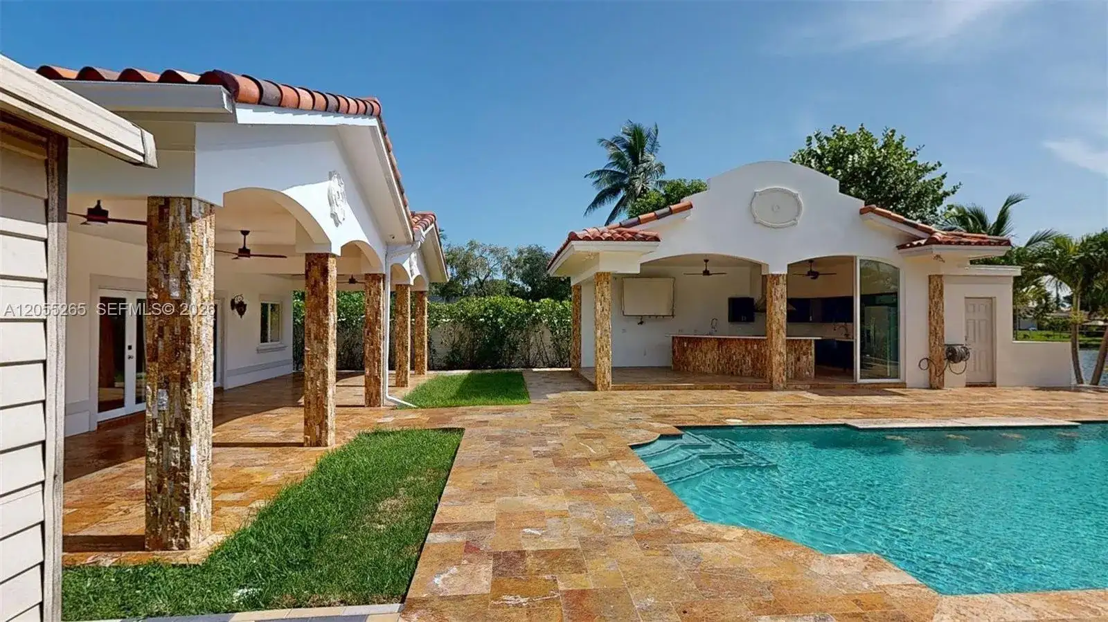 6265 W 10th Ave, Hialeah FL 33012 photo 3