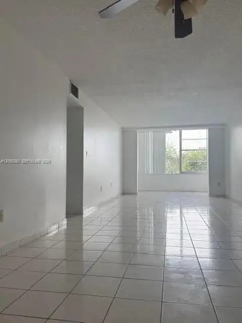 7345 W 4th Ave # 404, Hialeah FL 33014 photo 3