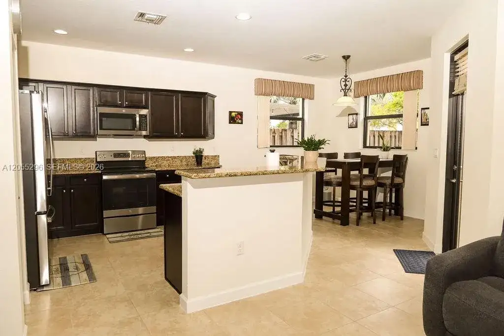 11601 SW 232nd Ln, Homestead FL 33032 photo 4