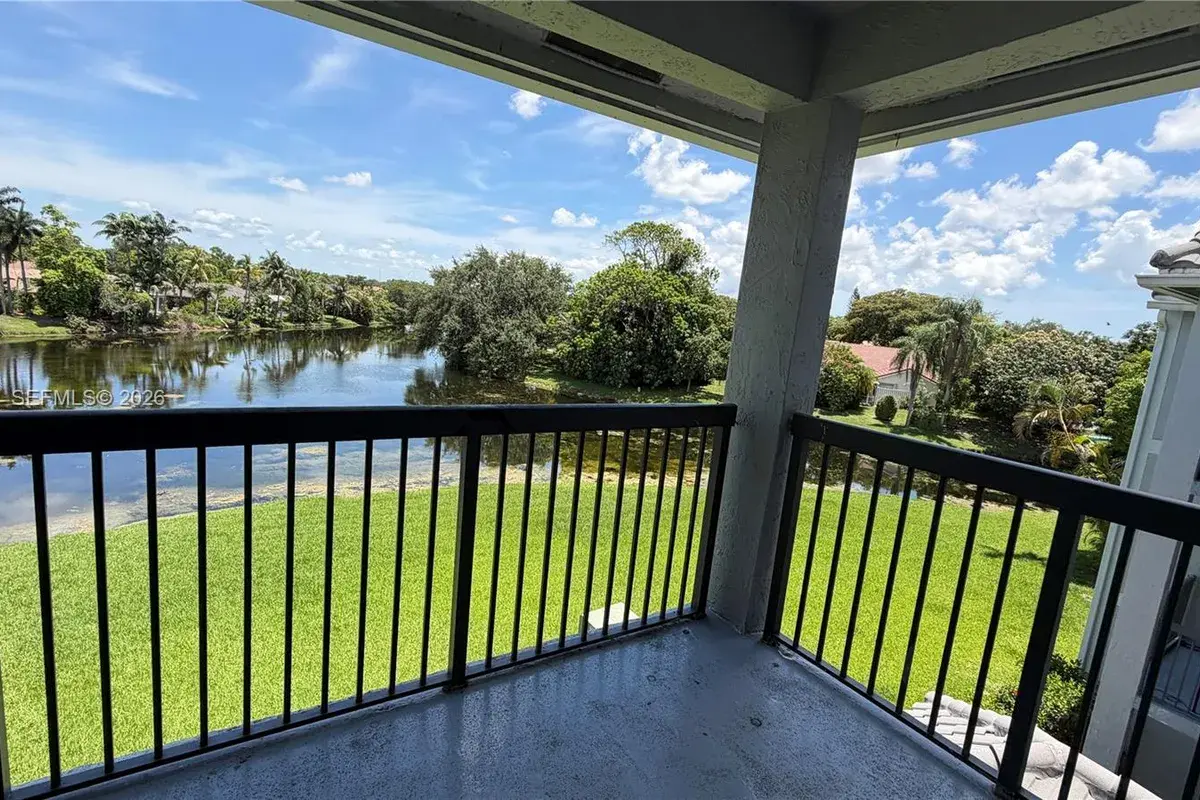 11225 W Atlantic Blvd # 304, Coral Springs FL 33071