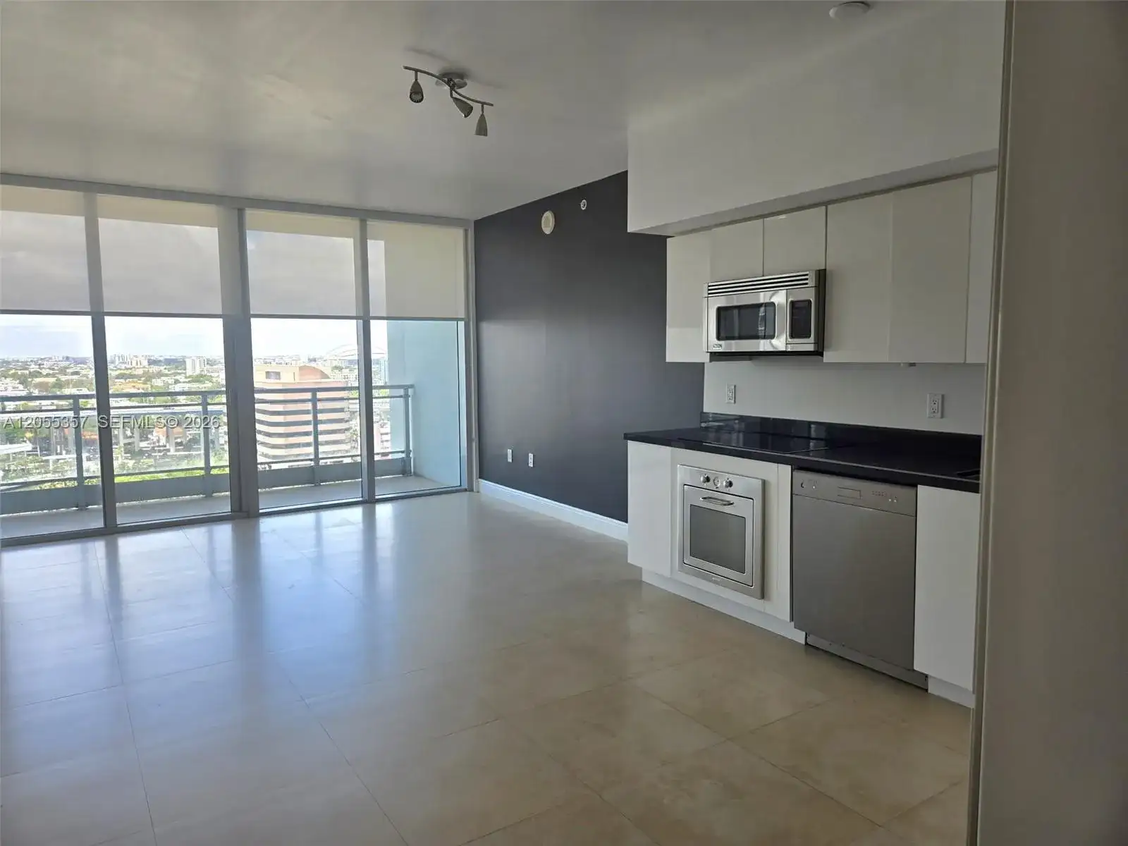 92 SW 3rd St # 1808, Miami FL 33130 photo 3