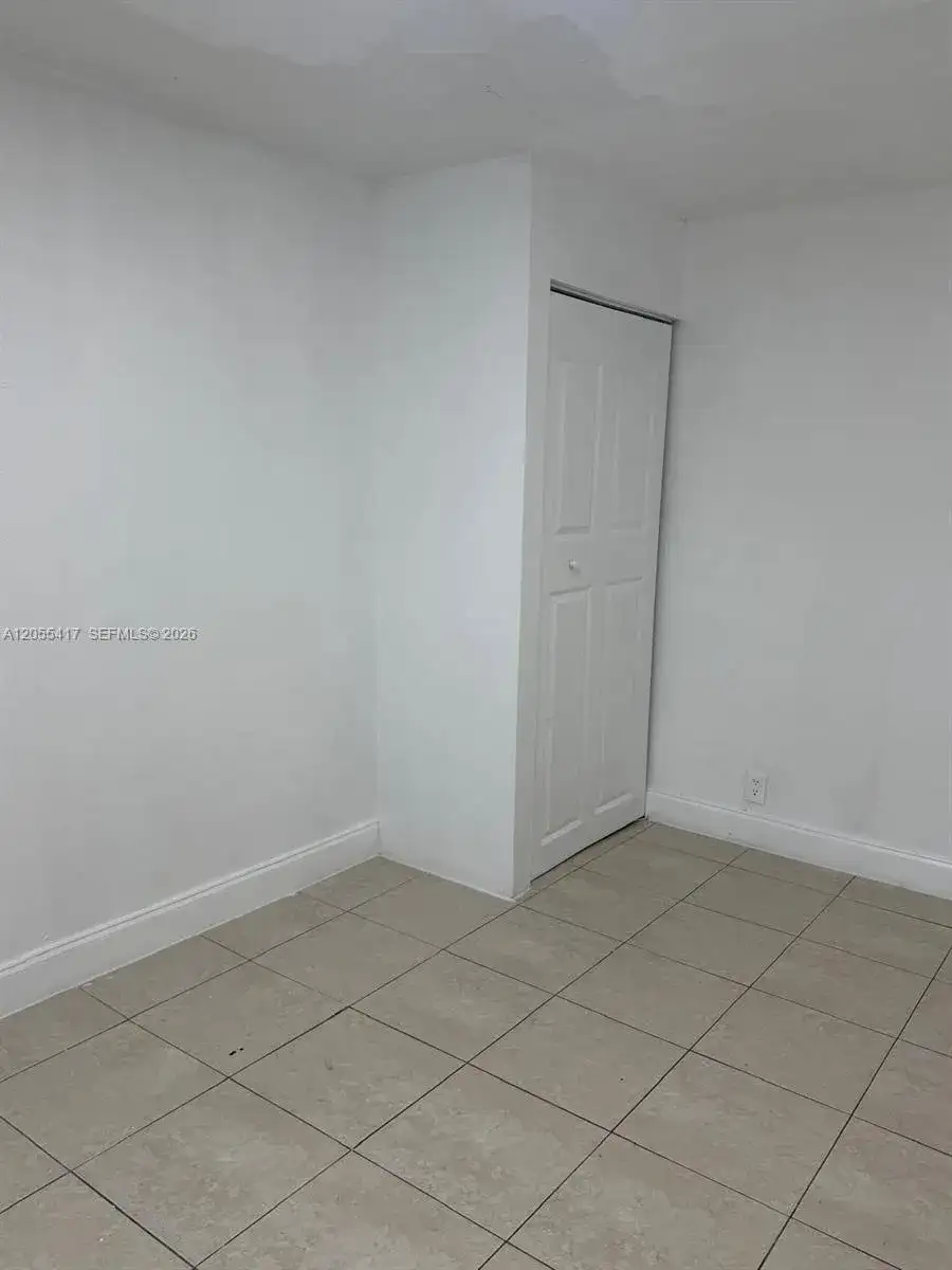 2580 NE 182nd Ter # 2580, North Miami Beach FL 33160 photo 3