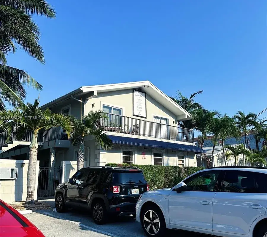 313 Hendricks Isle # 4, Fort Lauderdale FL 33301